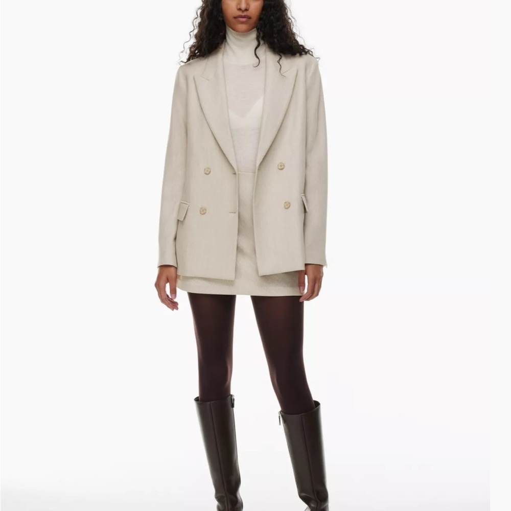 Aritzia Destiny Blazer Size 2